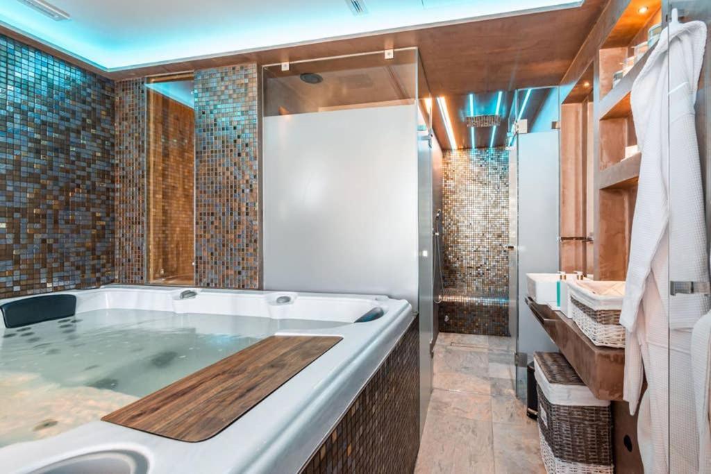 Paço de Arcos The Minipenthouse Terrace & Spa מראה חיצוני תמונה